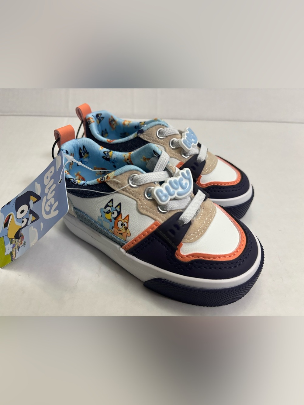 New! Bluey Shoes Toddler Boys Size 6 Causal Shoes